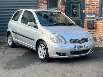 Used Toyota Yaris 2004 for sale - 75467080: Photo