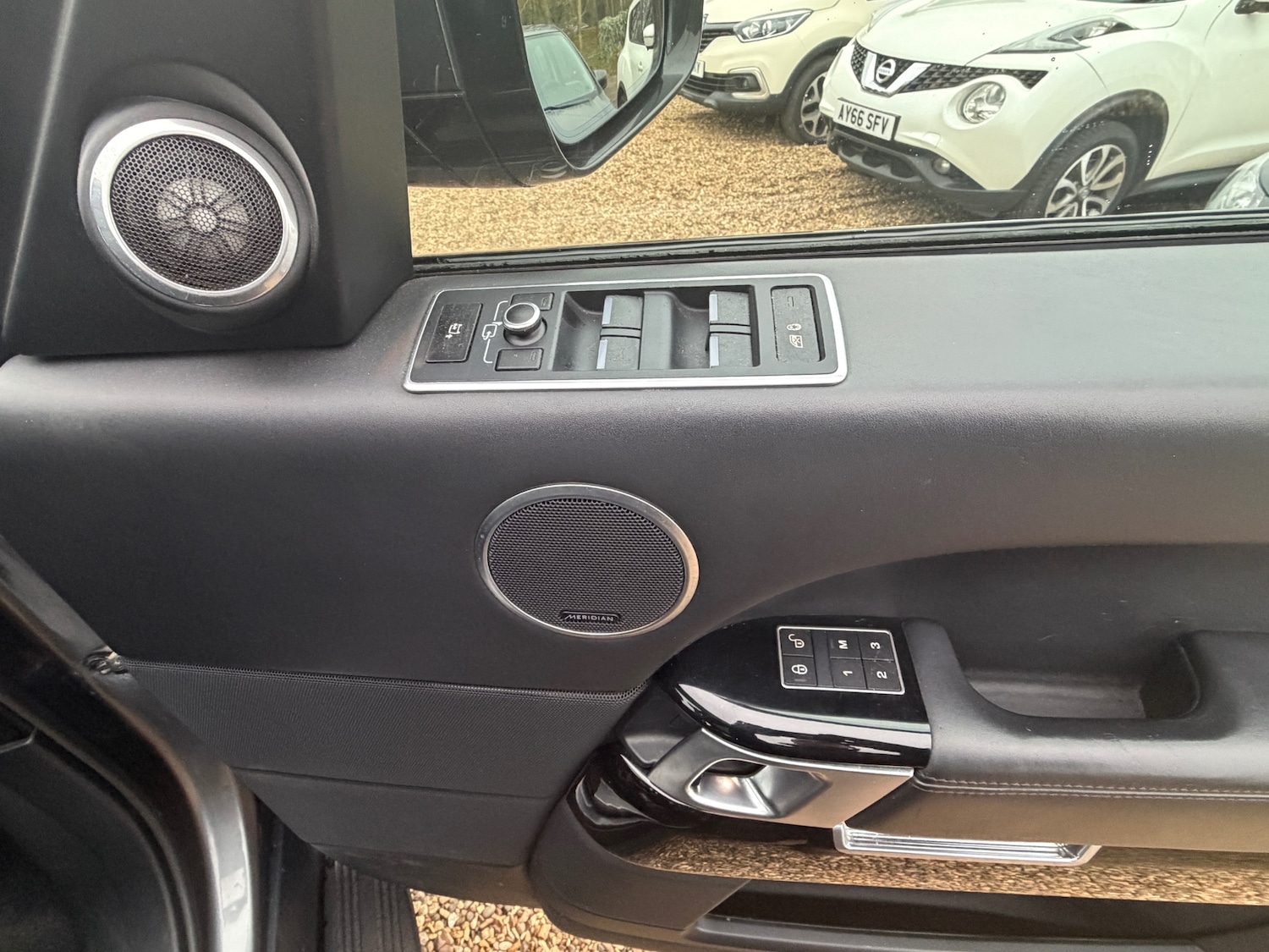 Used Land Rover Range Rover 2015 for sale - 77284116: Photo 9