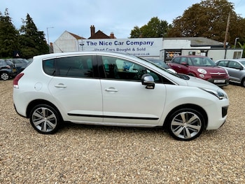 Peugeot - 3008