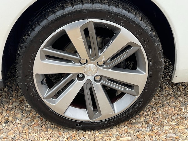 Used Peugeot 3008 2014 for sale - 76130333: Photo 8