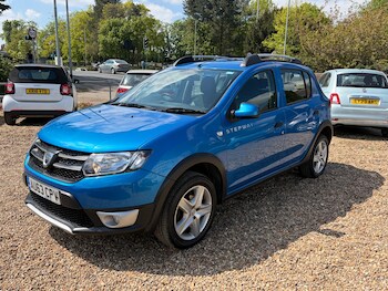 Used Dacia Sandero Stepway 2013 for sale - 78424063: Photo