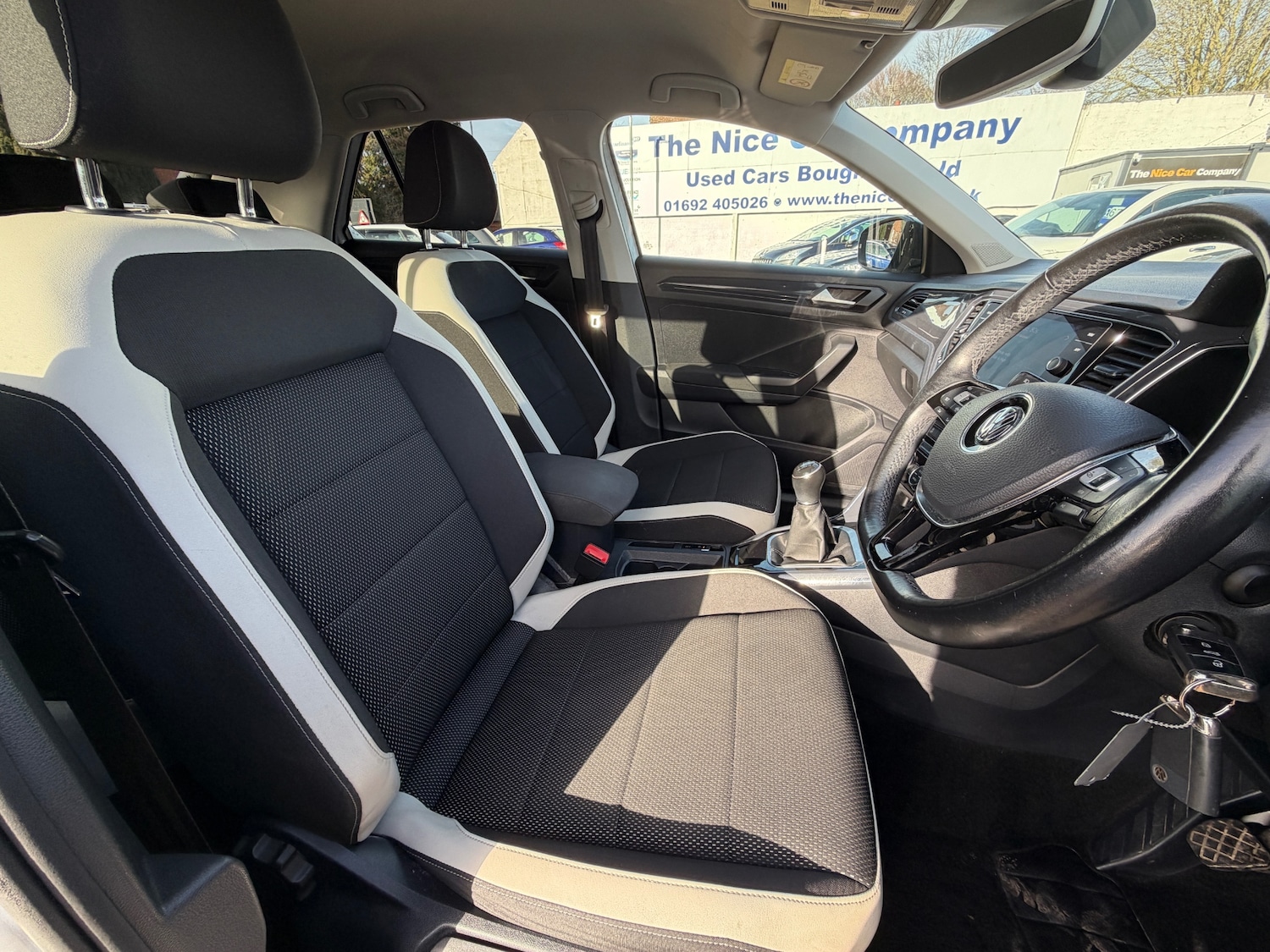 Used Volkswagen T-Roc 2018 for sale - 77592021: Photo 15