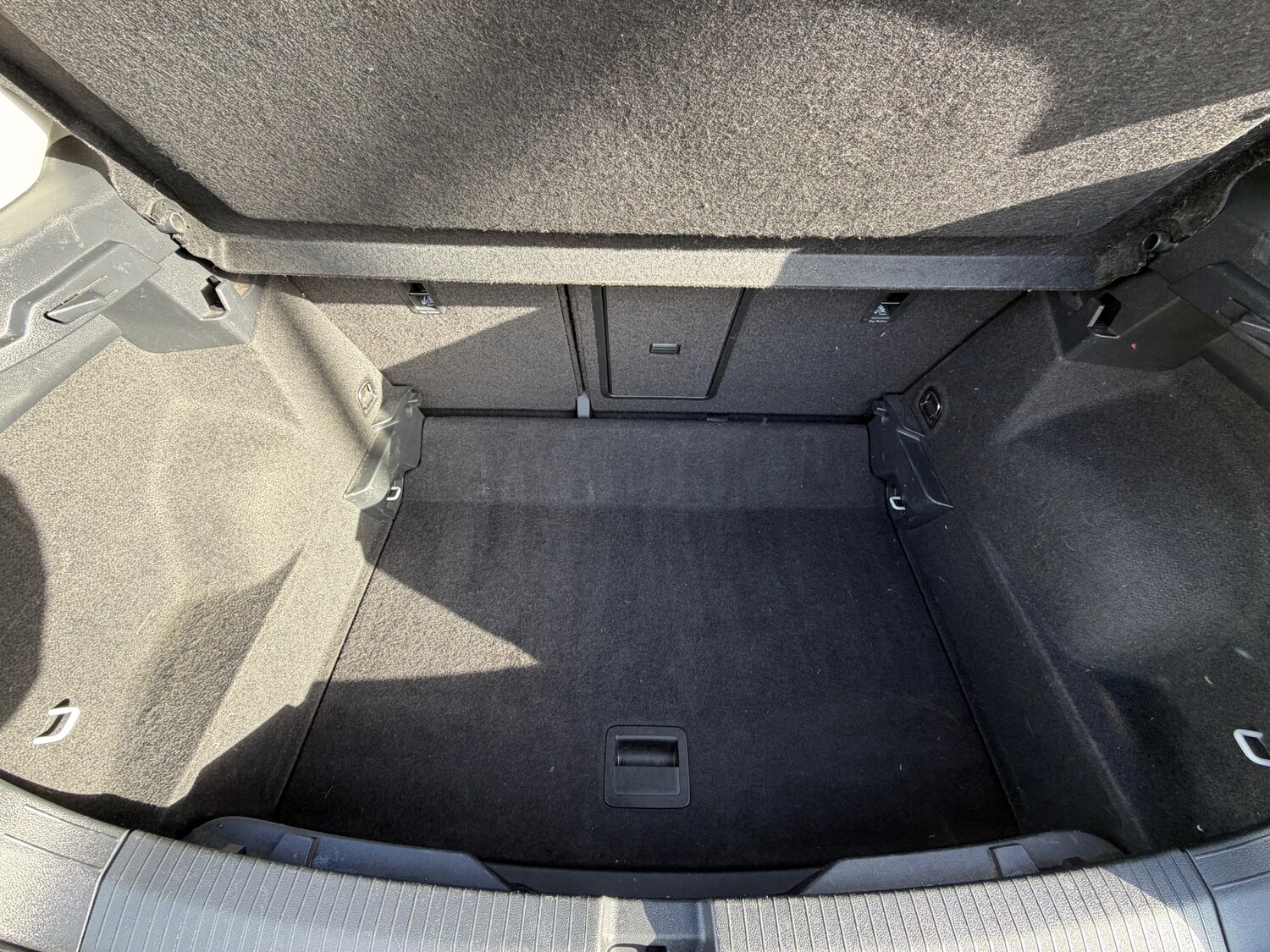 Used Volkswagen T-Roc 2018 for sale - 77592021: Photo 19