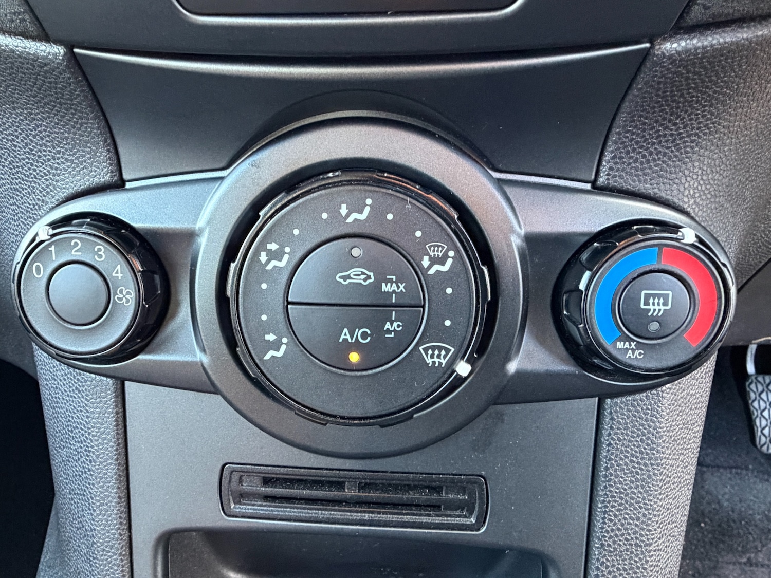 Used Ford Fiesta 2016 for sale - 76565081: Photo 13