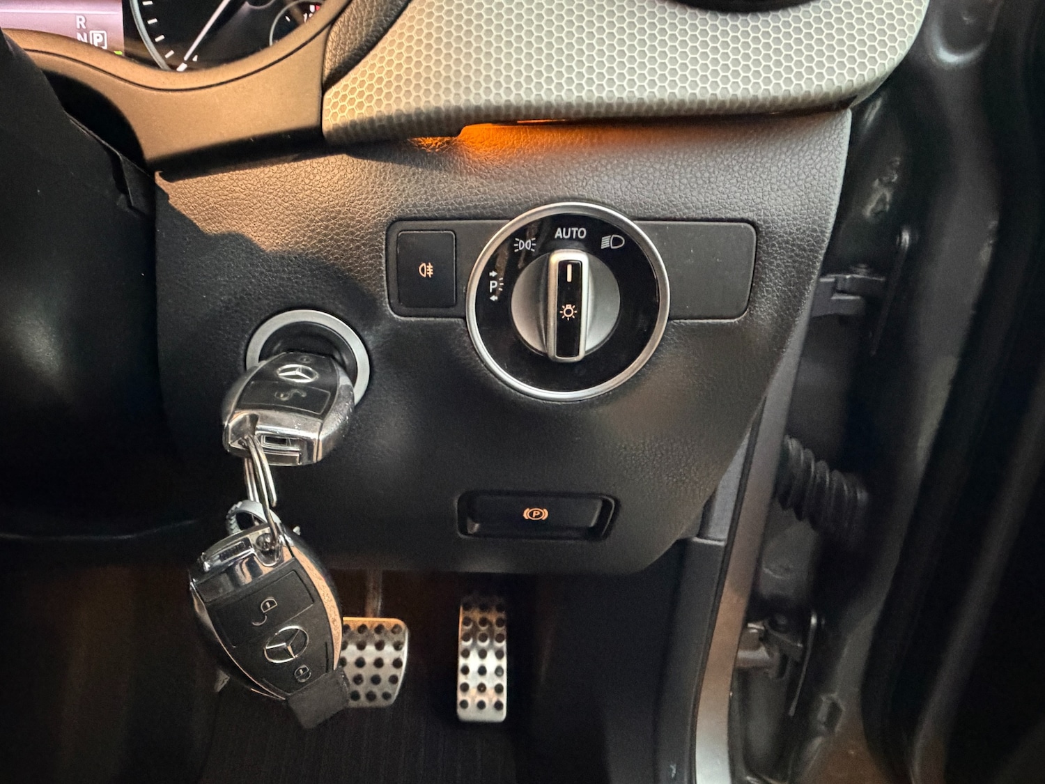 Used Mercedes-Benz B Class 2014 for sale - 76681819: Photo 10