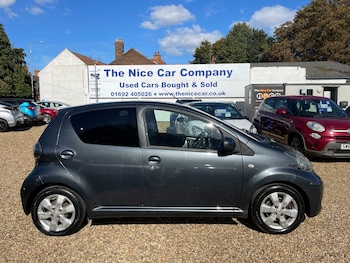 Toyota - AYGO