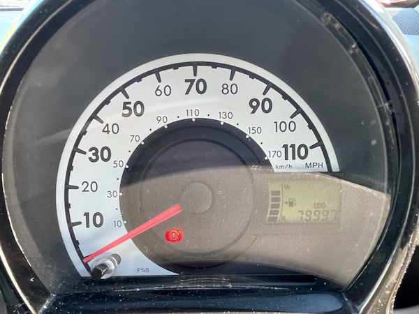 Used Toyota AYGO 2011 for sale - 76064961: Photo 8
