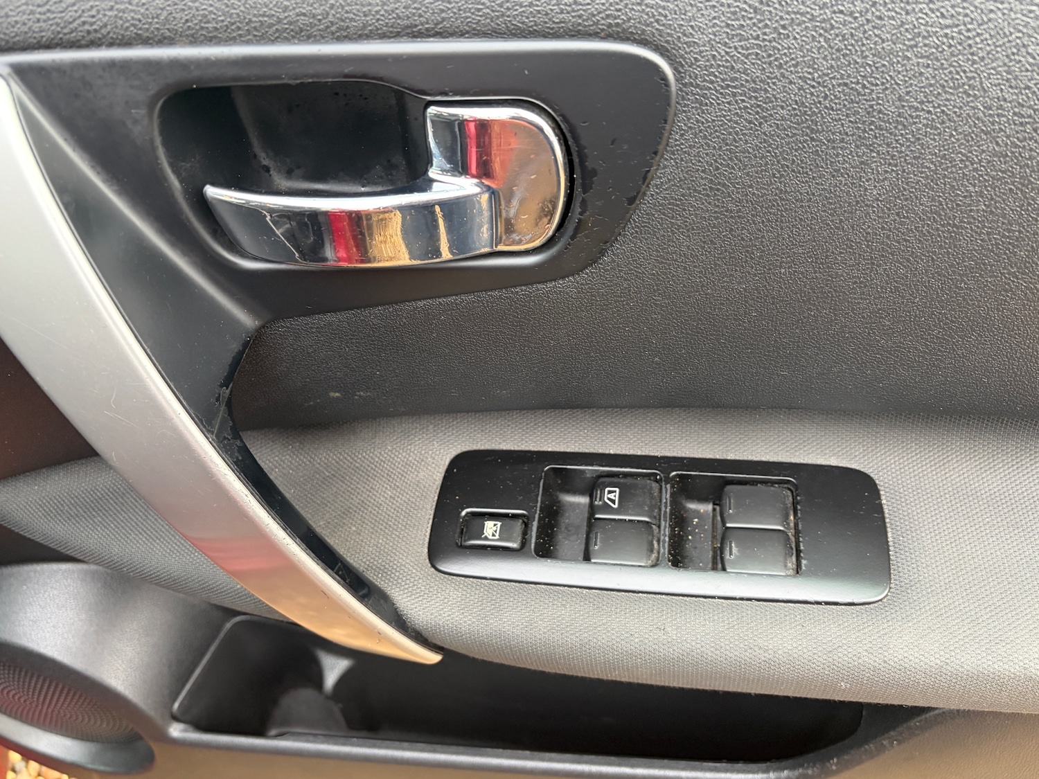 Used Nissan Qashqai 2012 for sale - 76681818: Photo 8