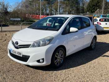 Used Toyota Yaris 2014 for sale - 73850563: Photo