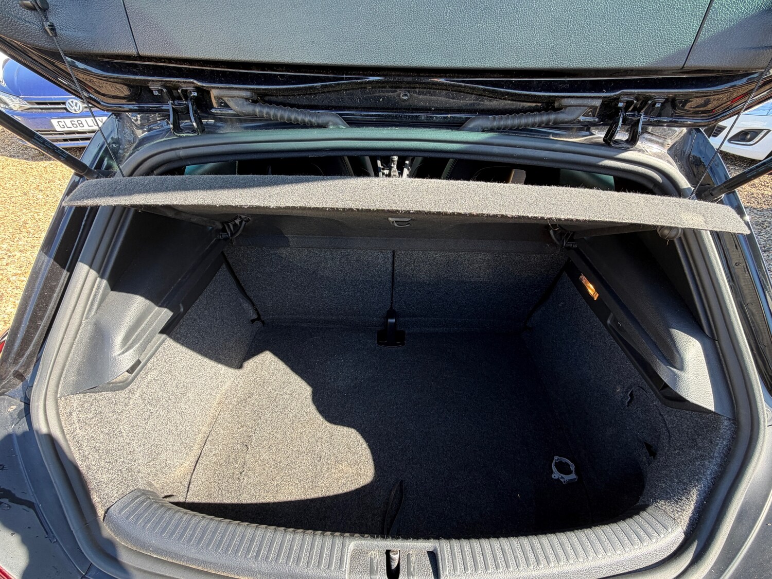 Used Volkswagen Scirocco 2017 for sale - 78151793: Photo 17