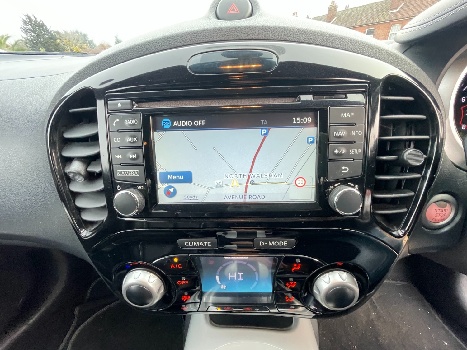 Used Nissan Juke 2016 for sale - 76414911: Photo 14