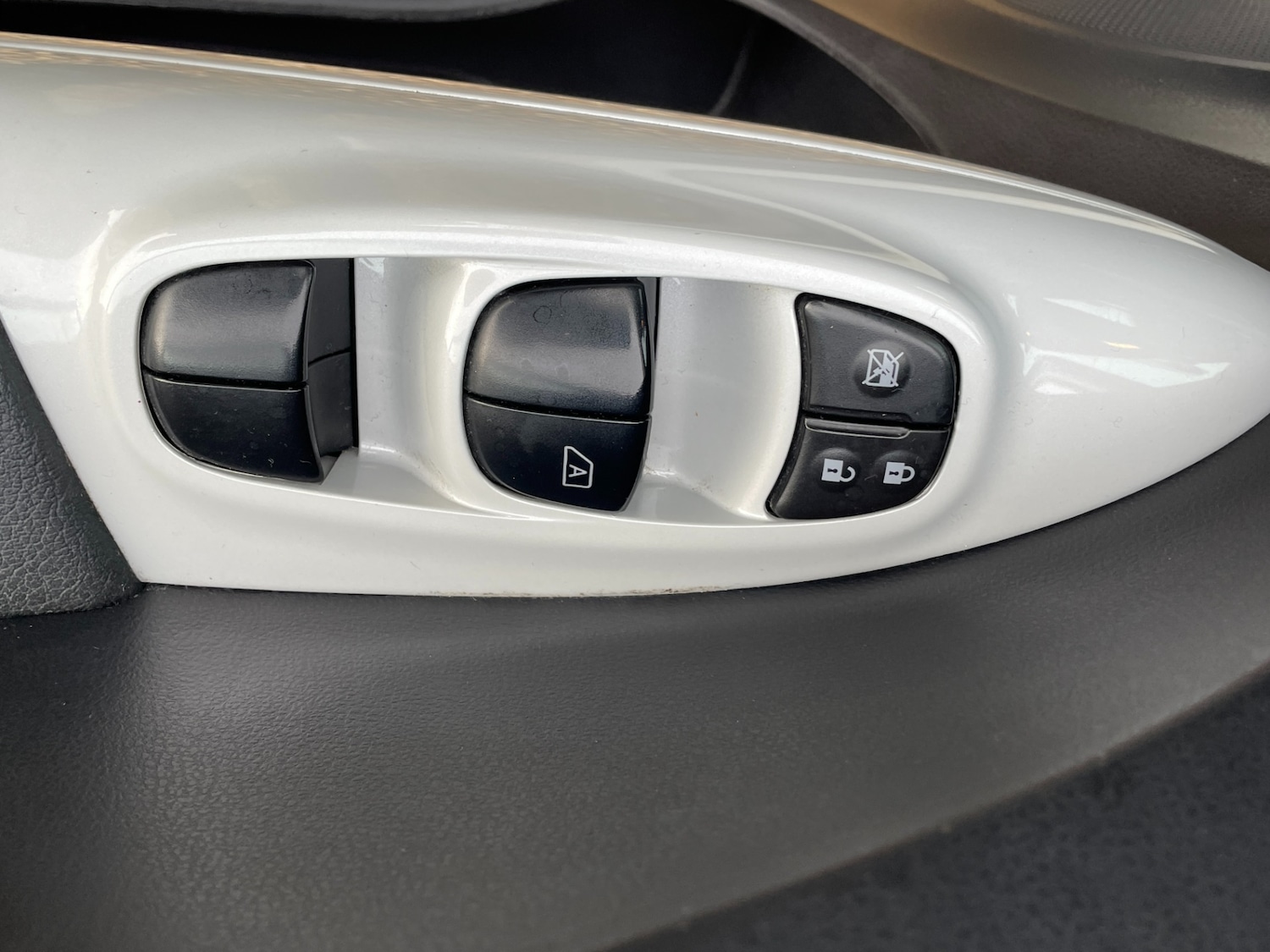 Used Nissan Juke 2016 for sale - 76414911: Photo 8