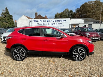 Used Nissan Qashqai 2015 for sale - 76130348: Photo