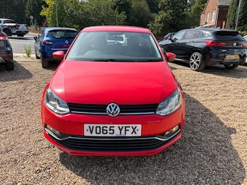 Used Volkswagen Polo 2015 for sale - 79283111: Photo