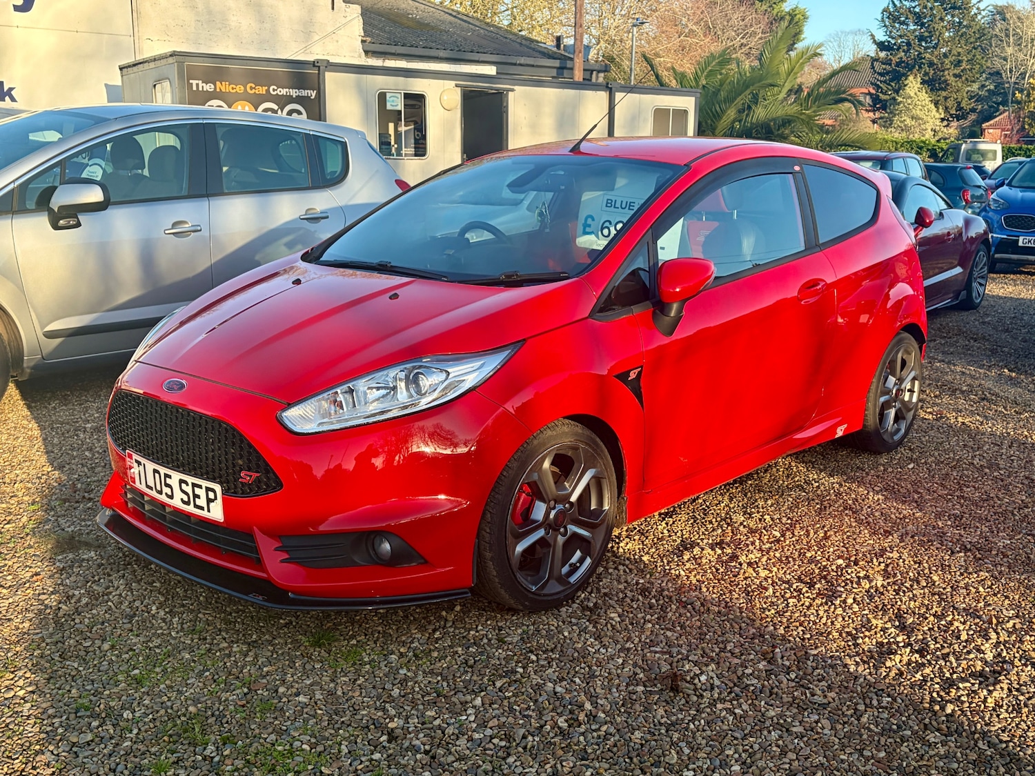 Used Ford Fiesta 2014 for sale - 77001270: Photo 2