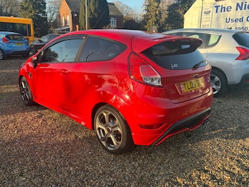 Used Ford Fiesta 2014 for sale - 77001270: Photo