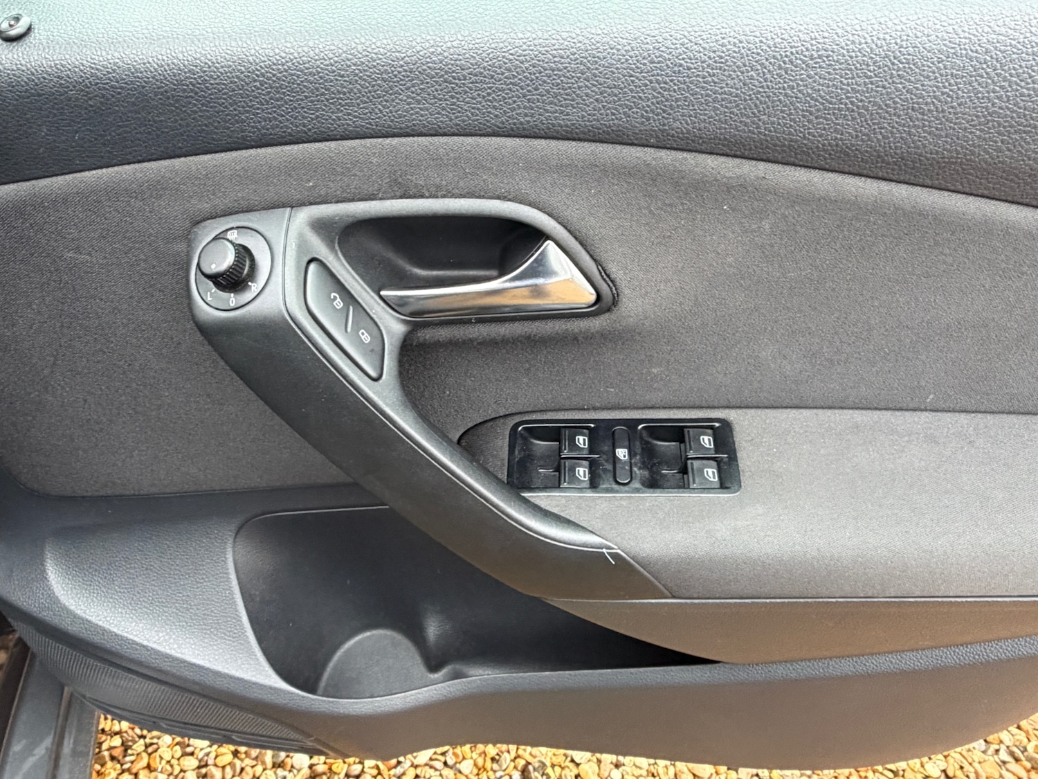 Used Volkswagen Polo 2011 for sale - 77379480: Photo 11