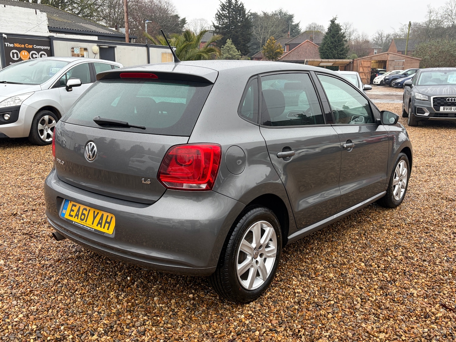 Used Volkswagen Polo 2011 for sale - 77379480: Photo 9
