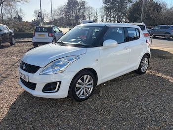 Used Suzuki Swift 2015 for sale - 77902847: Photo