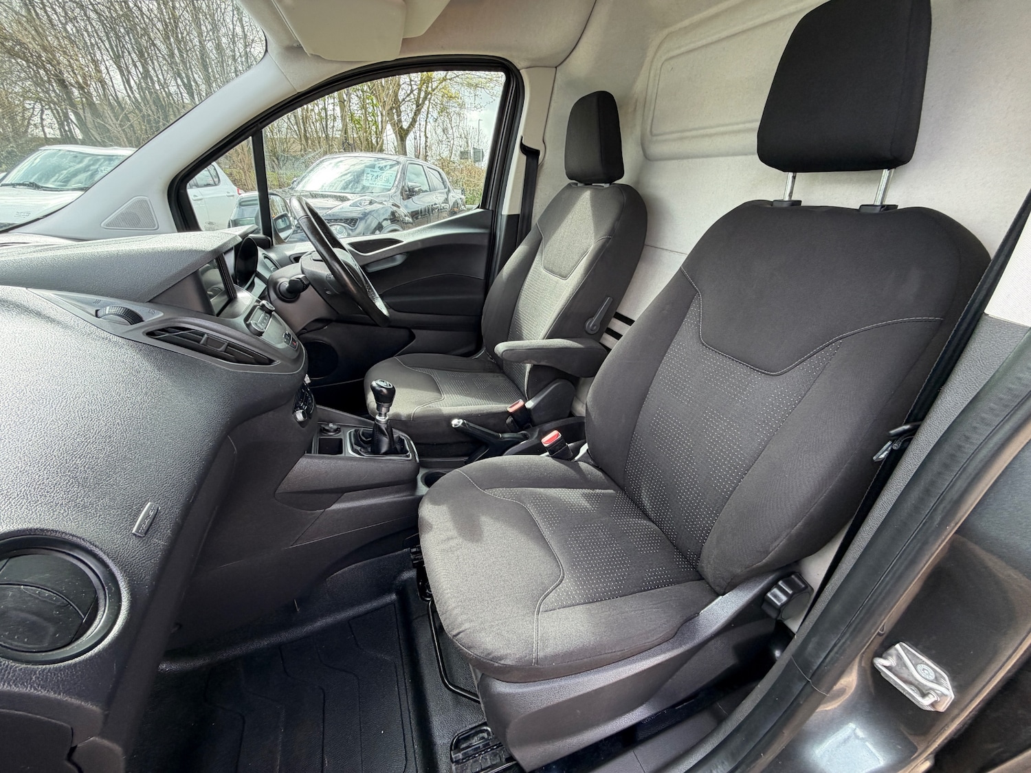 Used Ford Transit Courier 2019 for sale - 78053693: Photo 14