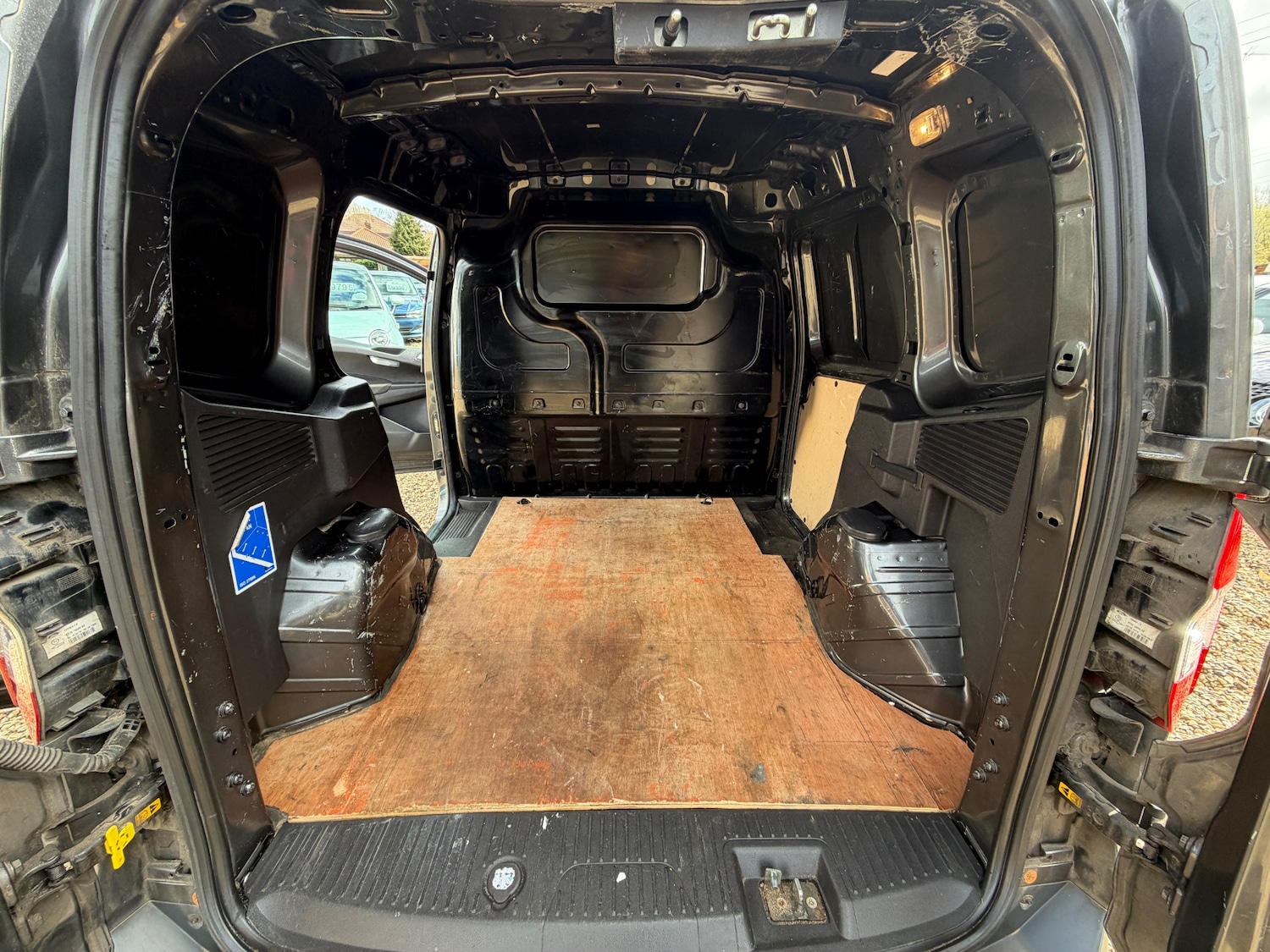 Used Ford Transit Courier 2019 for sale - 78053693: Photo 16