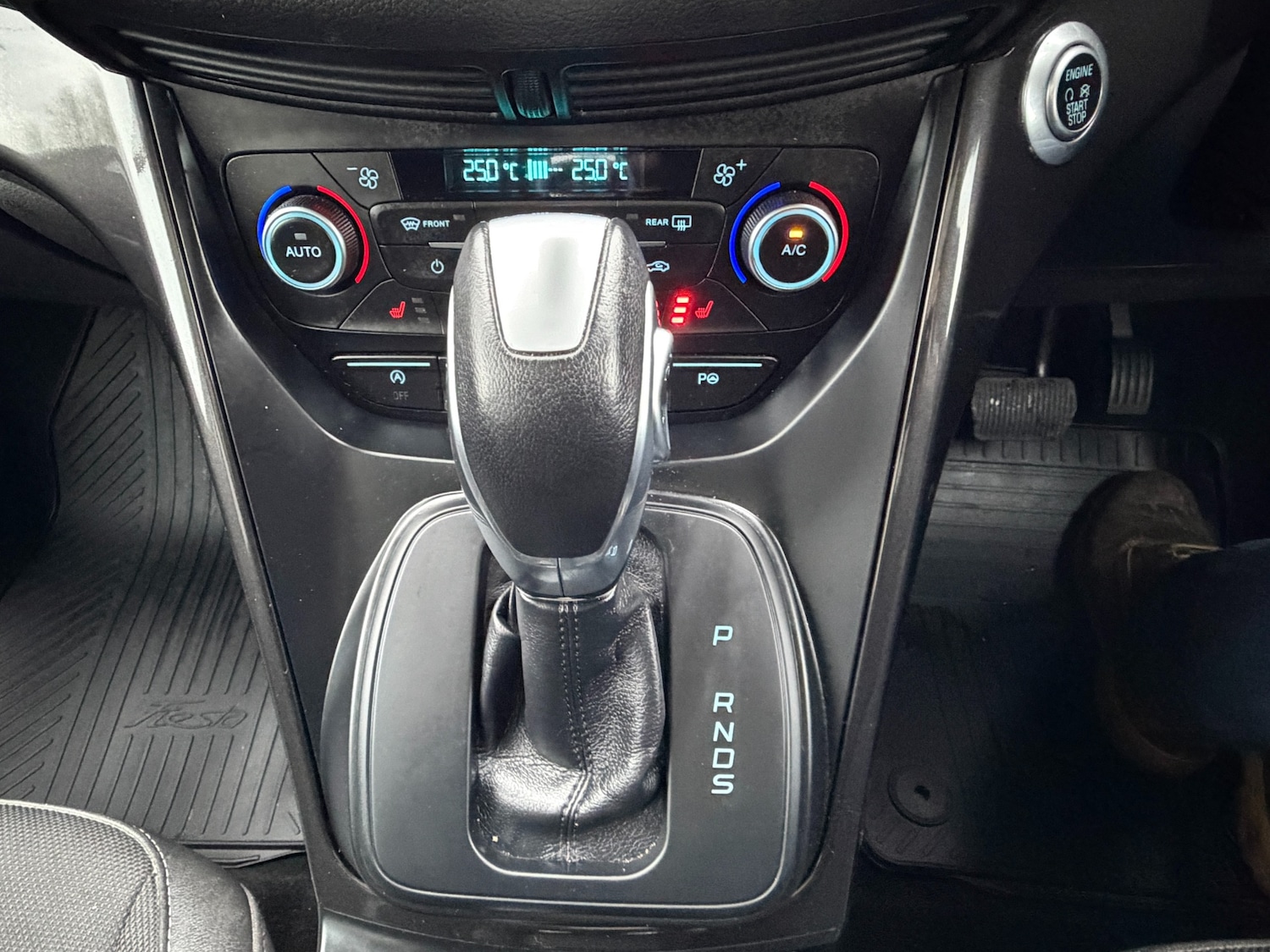 Used Ford C-Max 2015 for sale - 76637558: Photo 12