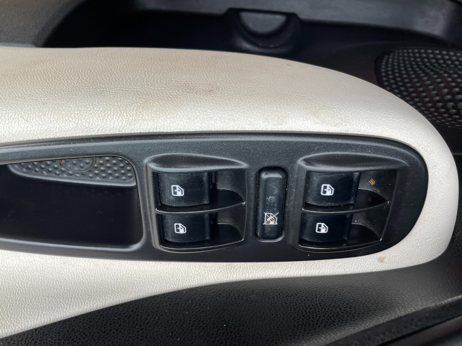 Used Fiat 500L 2014 for sale - 76651181: Photo 8