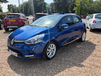 Used Renault Clio 2017 for sale - 79287324: Photo