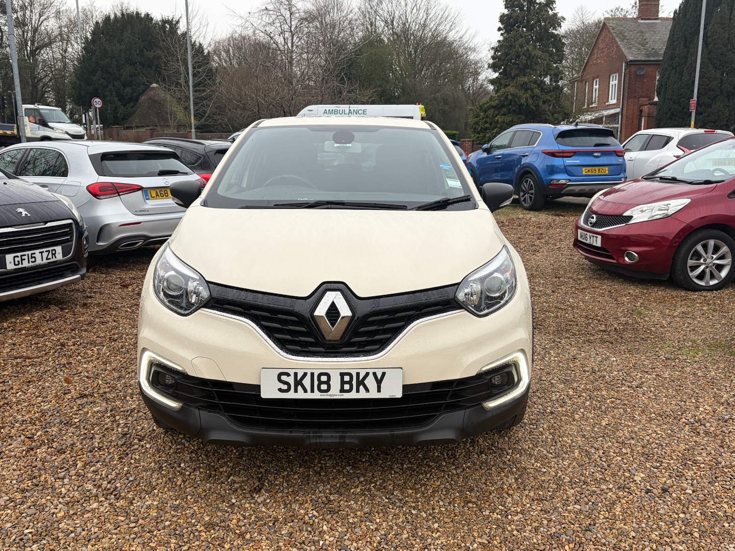 Used Renault Captur 2018 for sale - 76504646: Photo 3