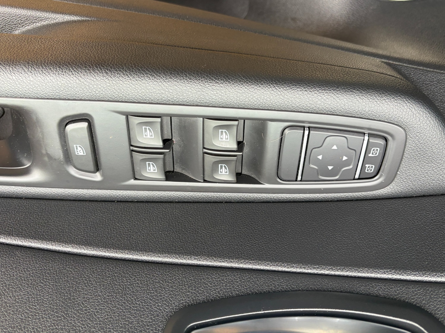 Used Renault Captur 2018 for sale - 76504646: Photo 8