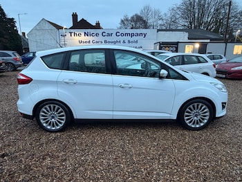 2016 (16) - 1.6 TDCi Titanium 5dr