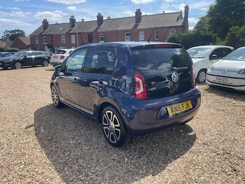 Used Volkswagen up! 2015 for sale - 74950647: Photo