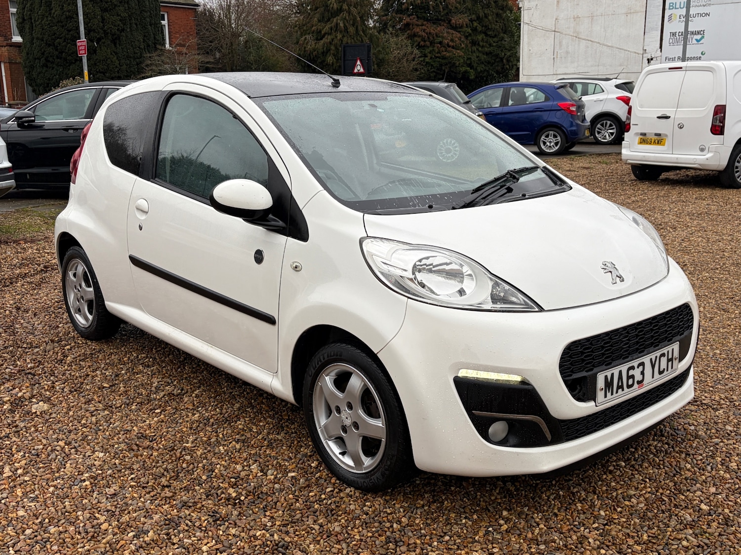 Used Peugeot 107 2013 for sale - 77350079: Photo 2