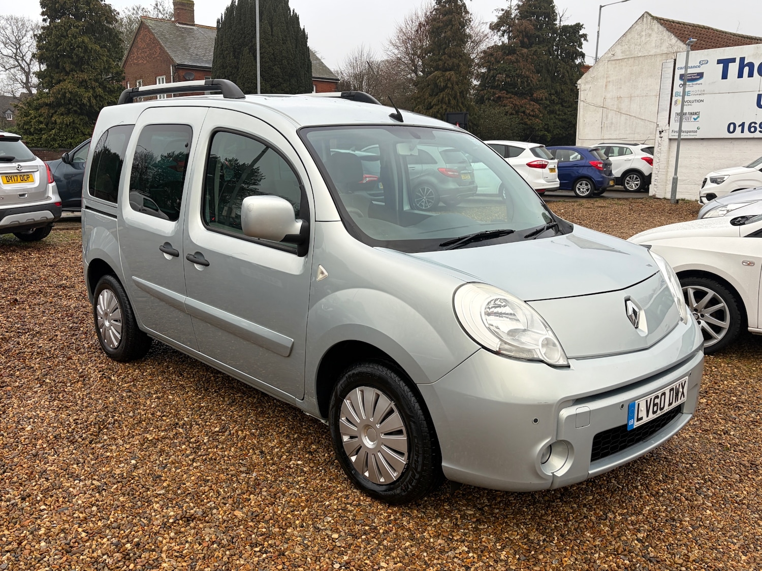 Used Renault Kangoo 2010 for sale - 77234147: Photo 2