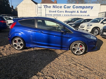 Used Ford Fiesta 2013 for sale - 77716069: Photo