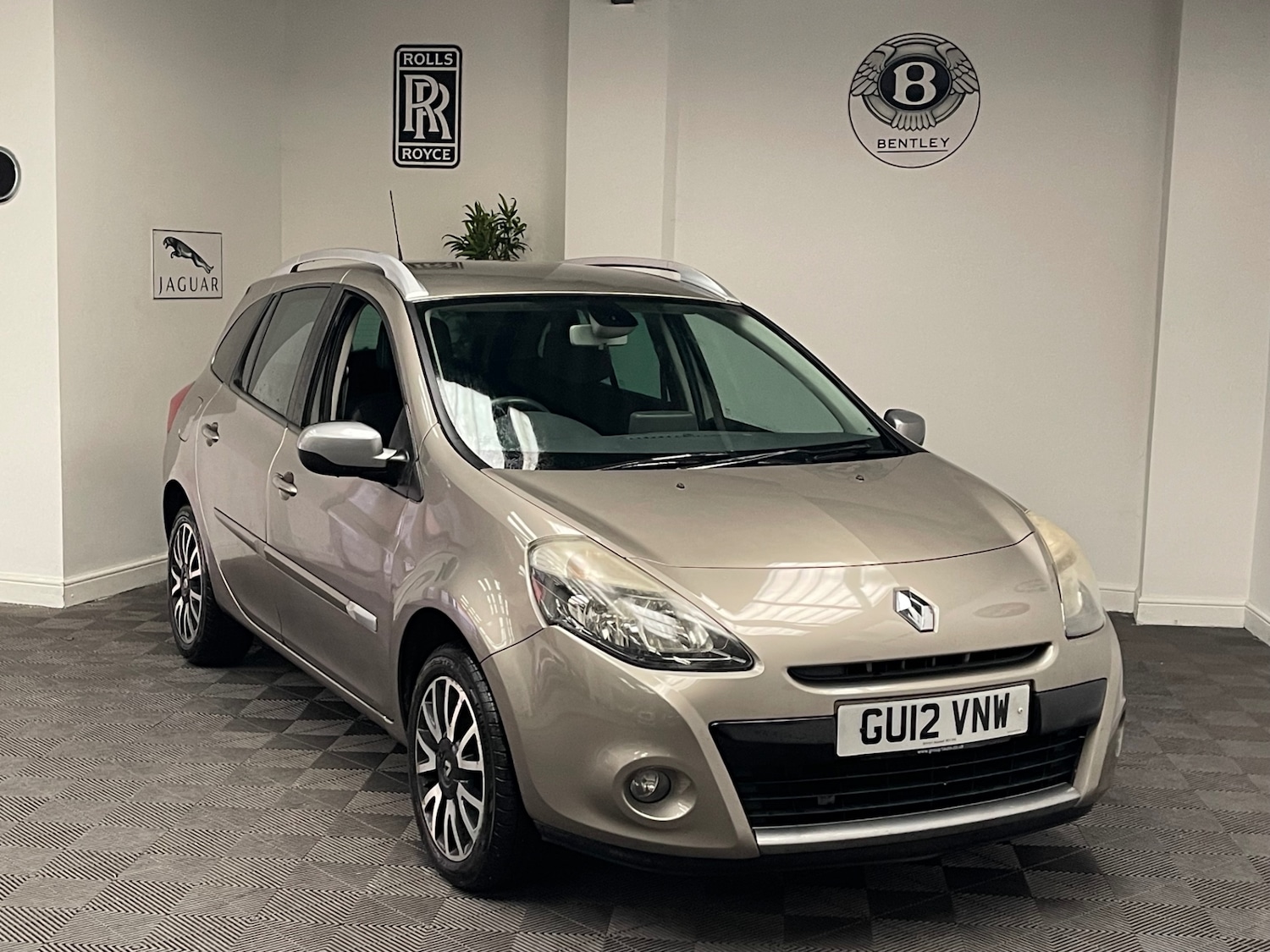 Used Renault Clio 2012 for sale - 77179977: Photo 16