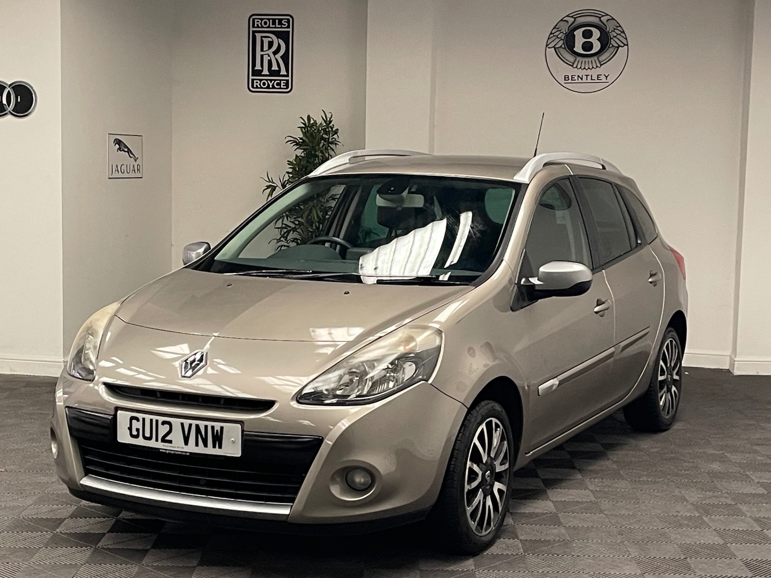 Used Renault Clio 2012 for sale - 77179977: Photo 17