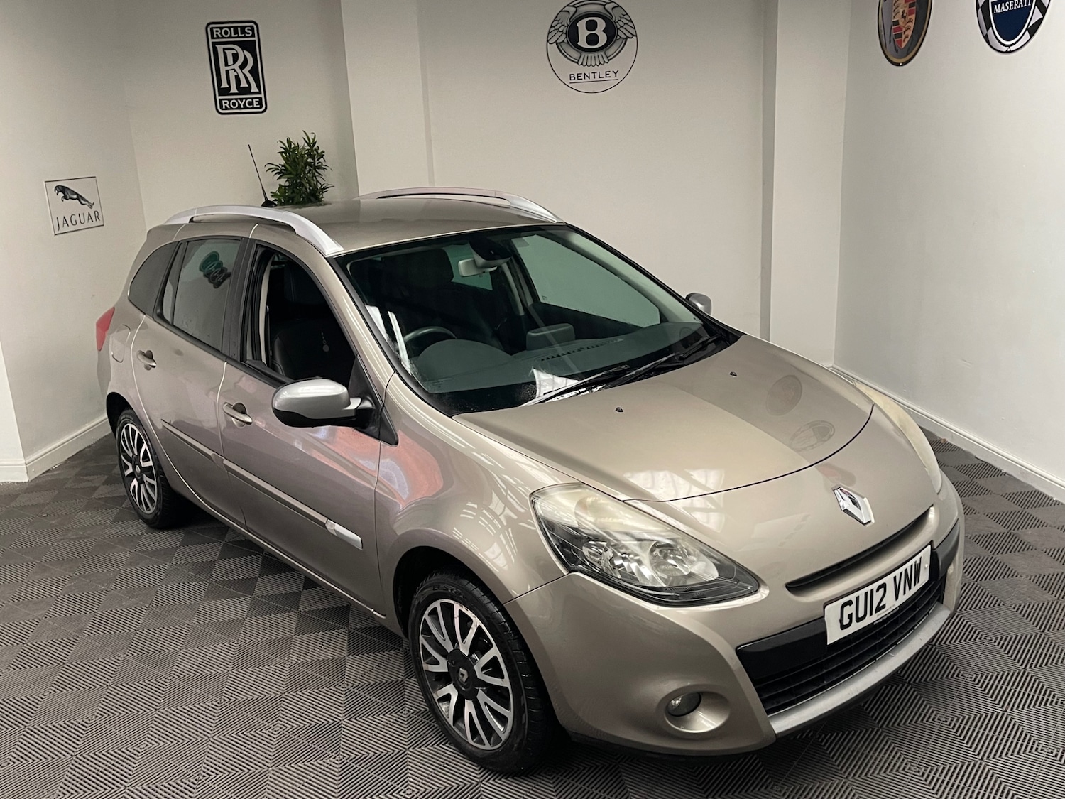 Used Renault Clio 2012 for sale - 77179977: Photo 18