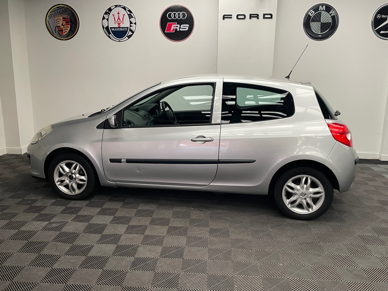 Used Renault Clio 2008 for sale - 77188864: Photo 8