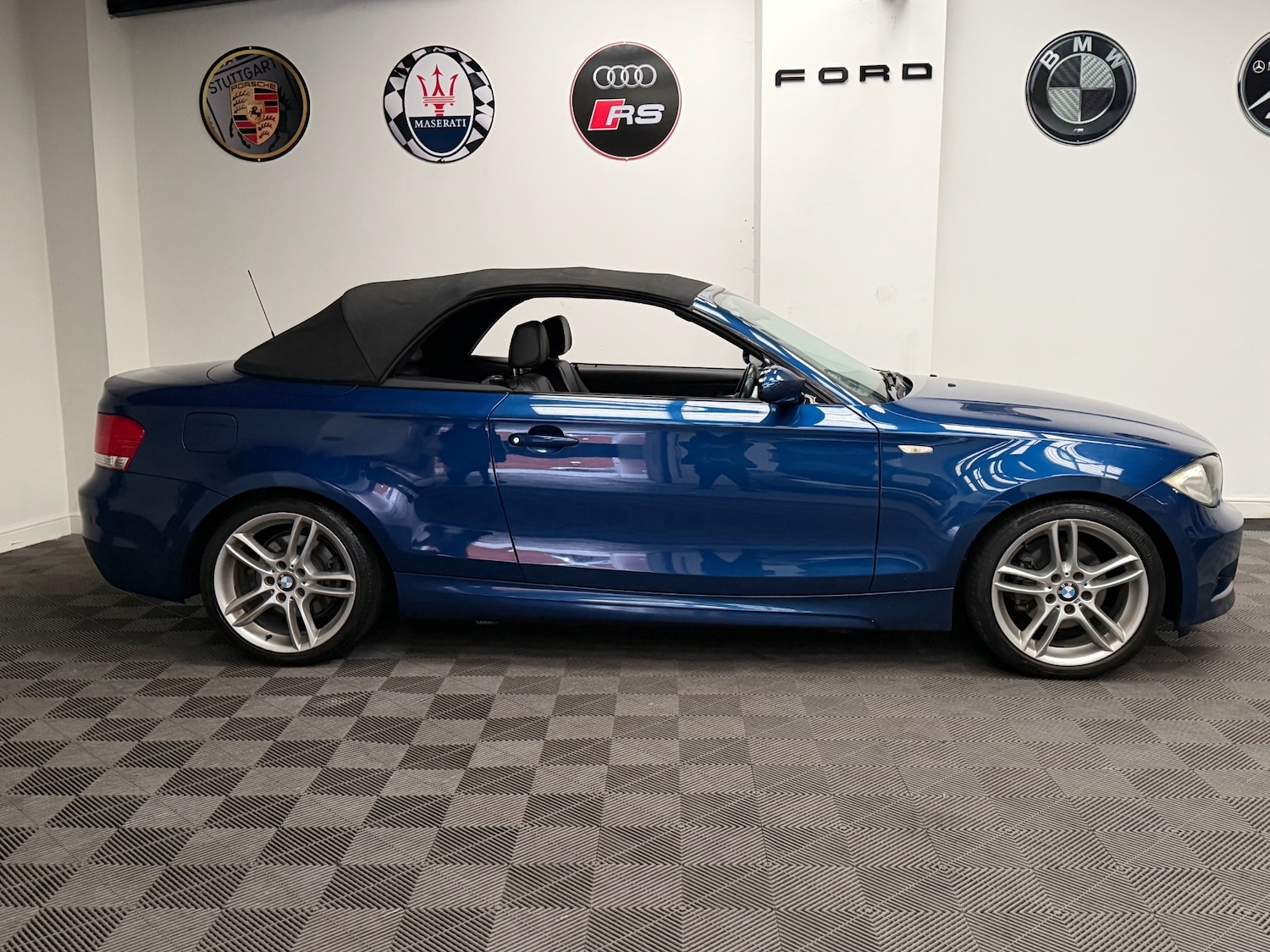 Used BMW 1 Series 2009 for sale - 77492996: Photo 3