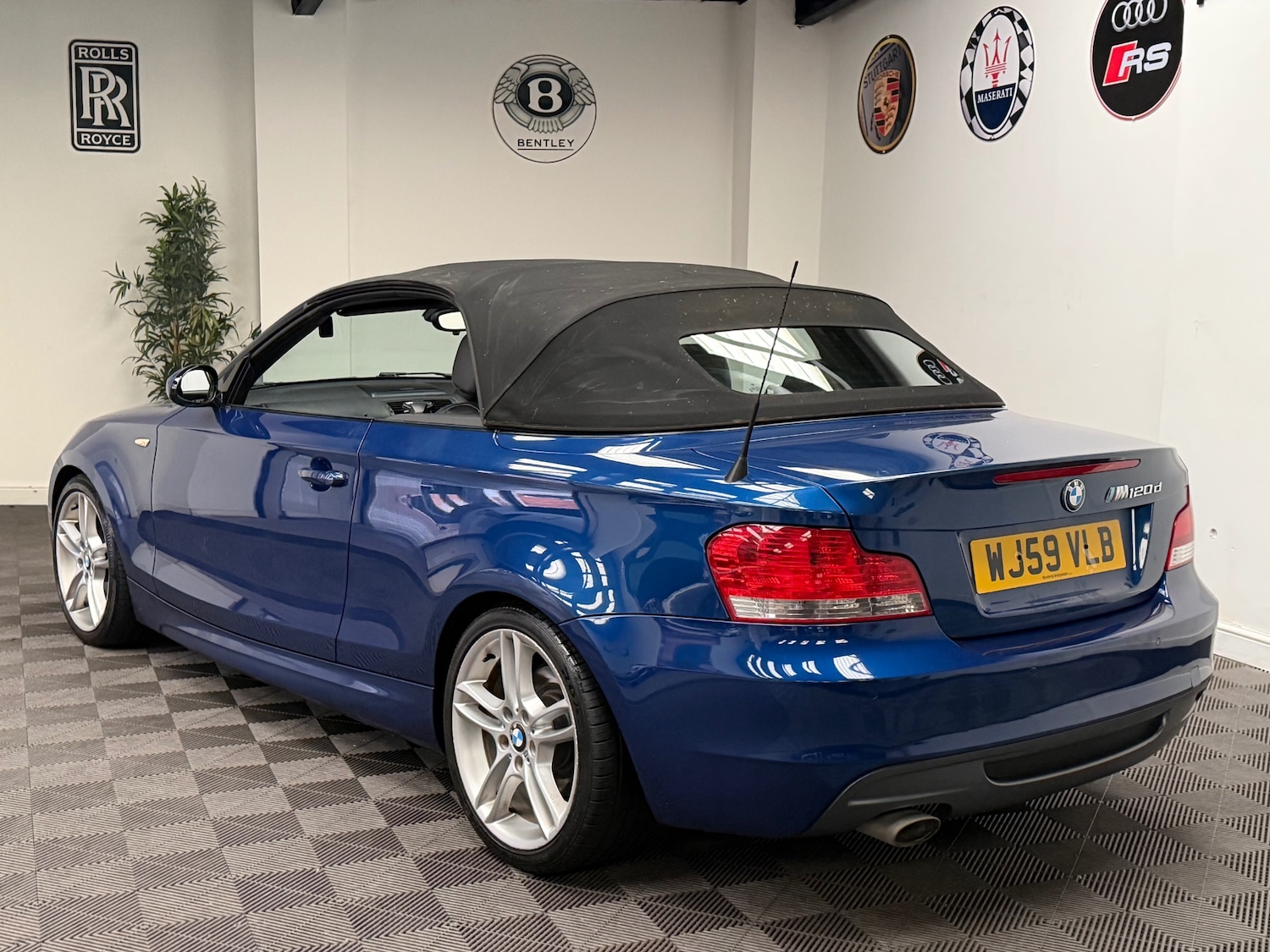 Used BMW 1 Series 2009 for sale - 77492996: Photo 9