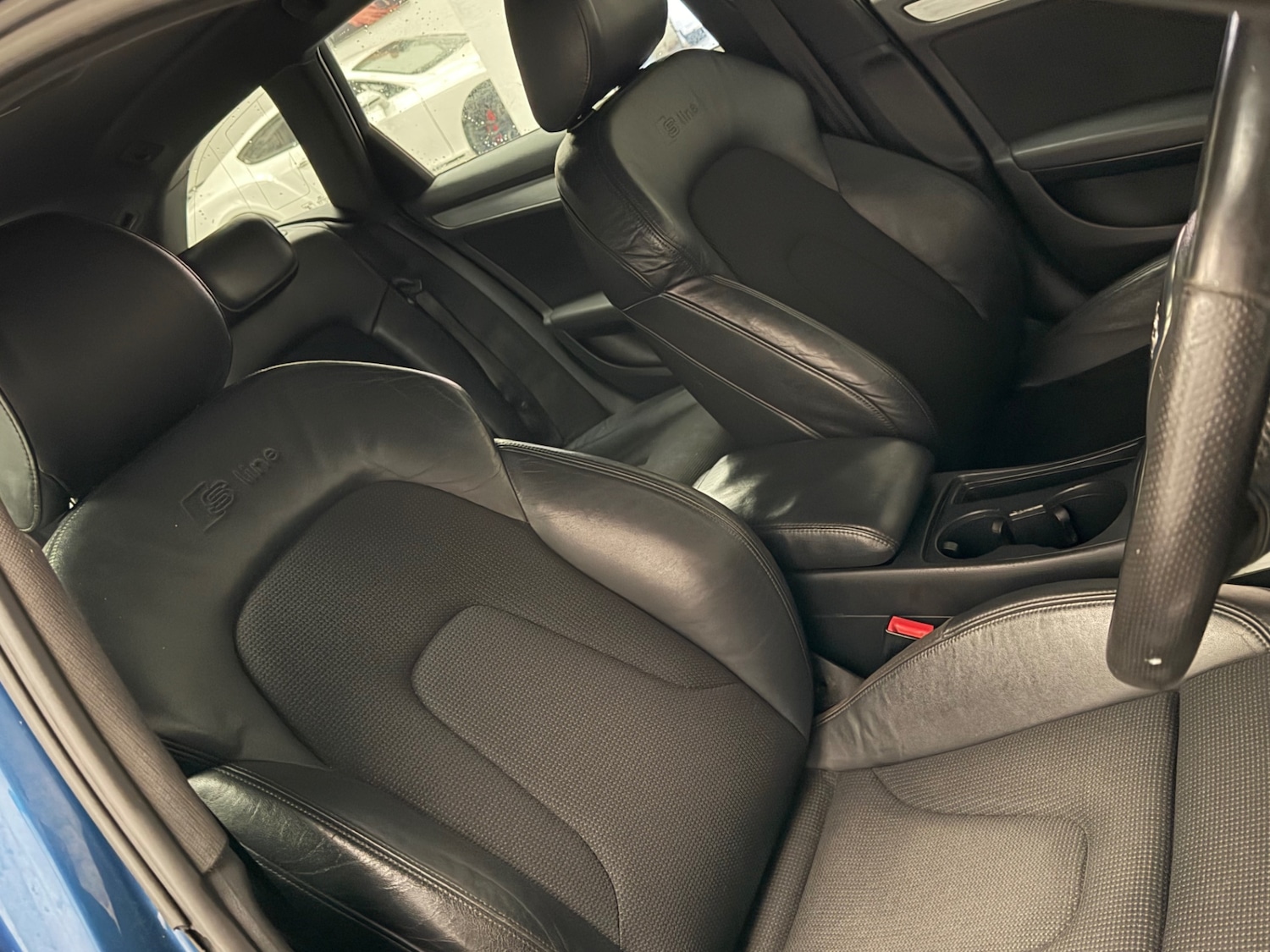 Used Audi A4 2010 for sale - 77492979: Photo 9