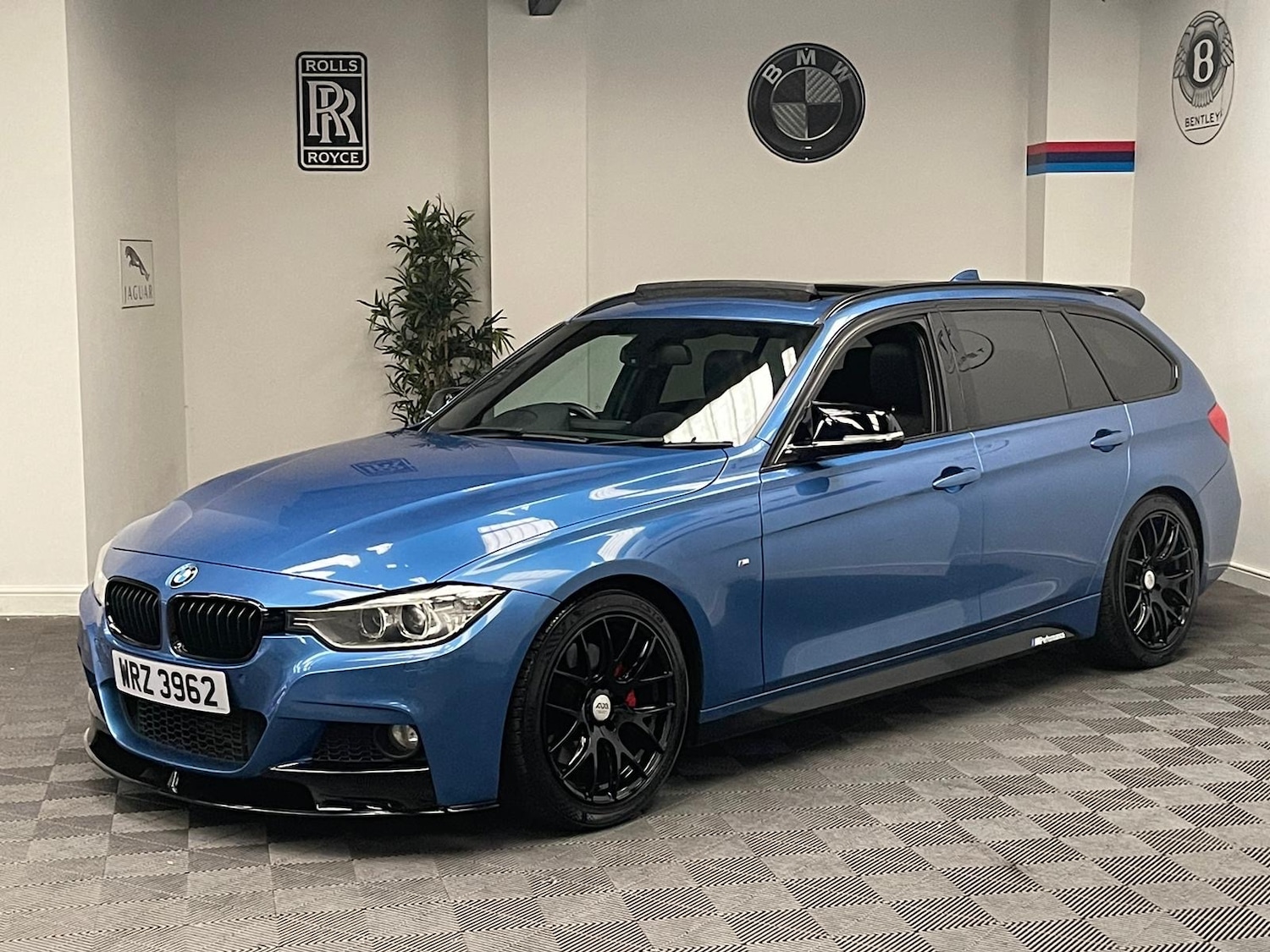 Used BMW 3 Series 2013 for sale - 76149915: Photo 10