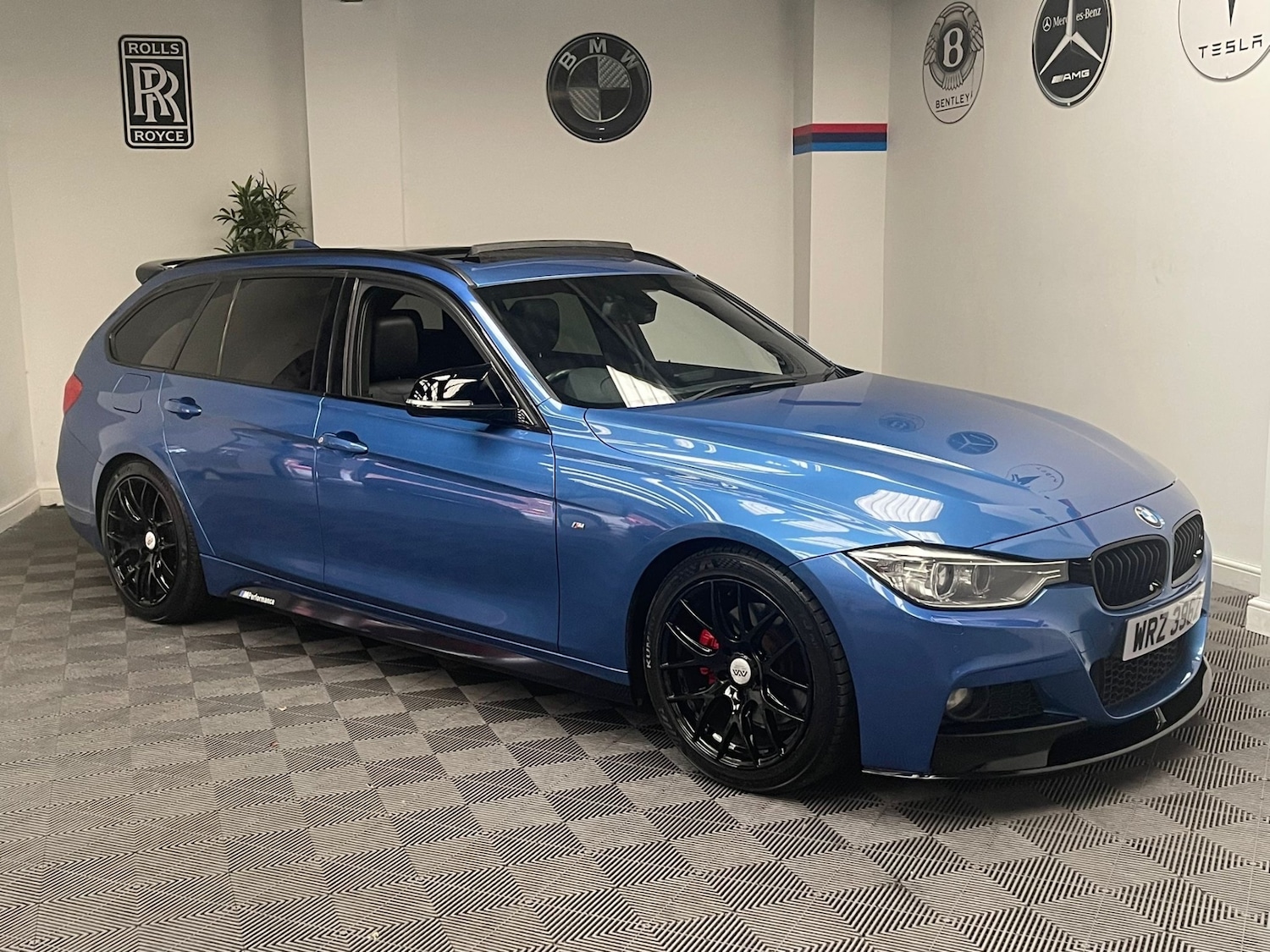 Used BMW 3 Series 2013 for sale - 76149915: Photo 2