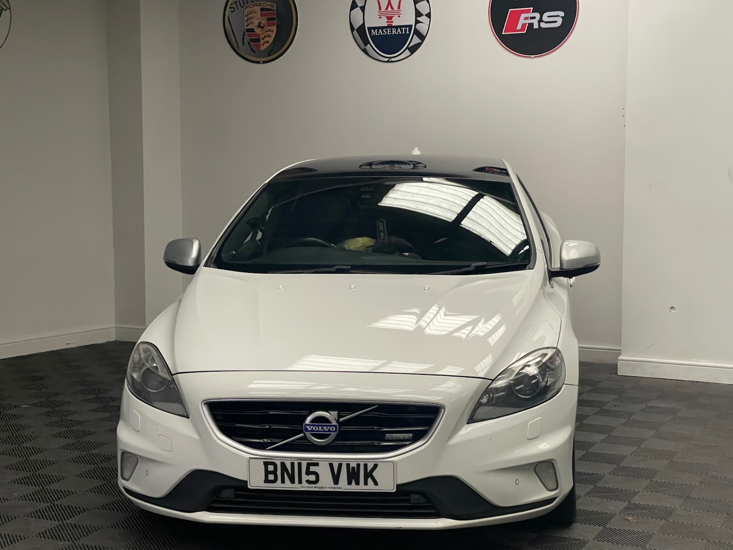Used Volvo V40 2015 for sale - 77062325: Photo 11