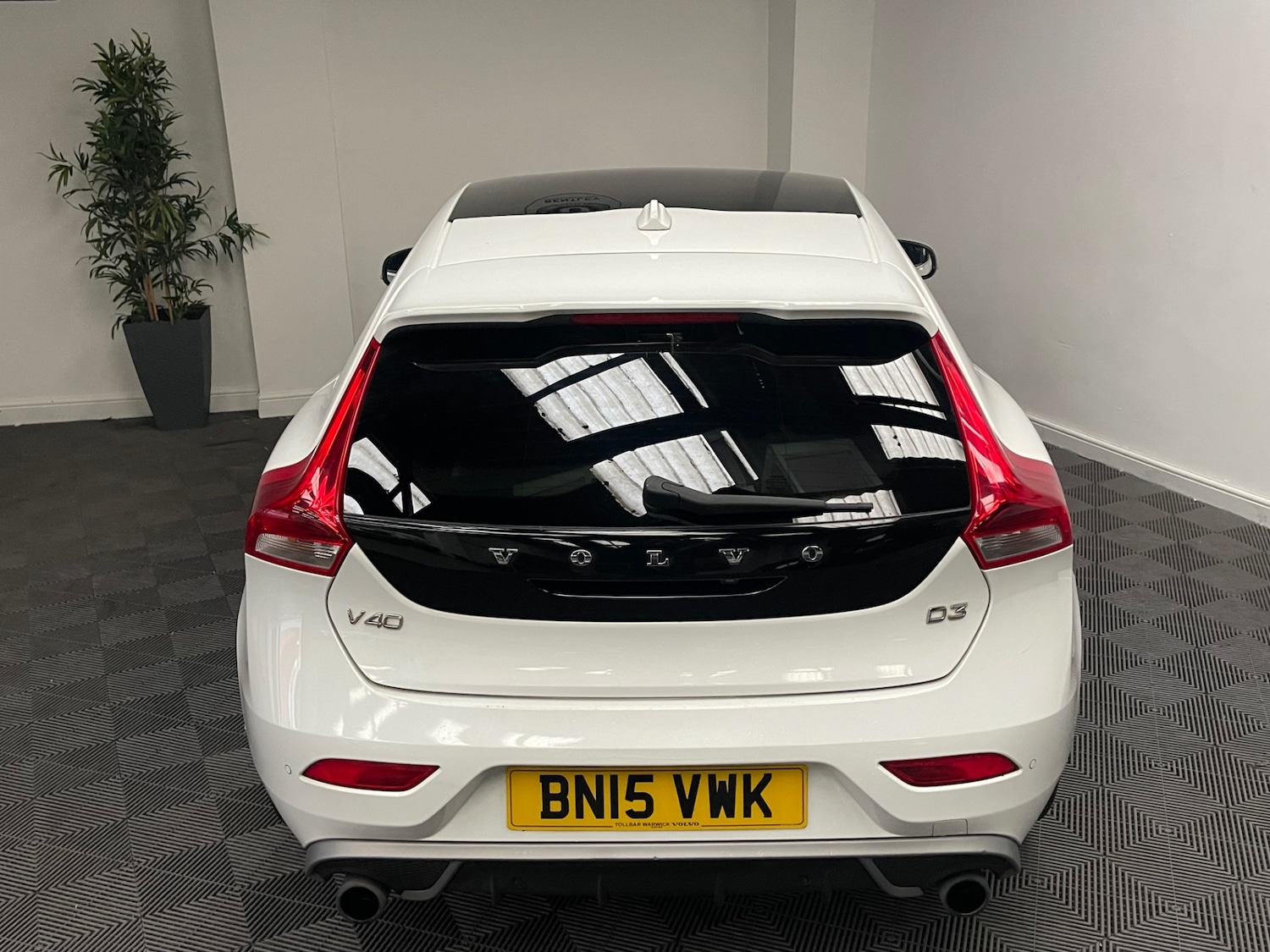 Used Volvo V40 2015 for sale - 77062325: Photo 12