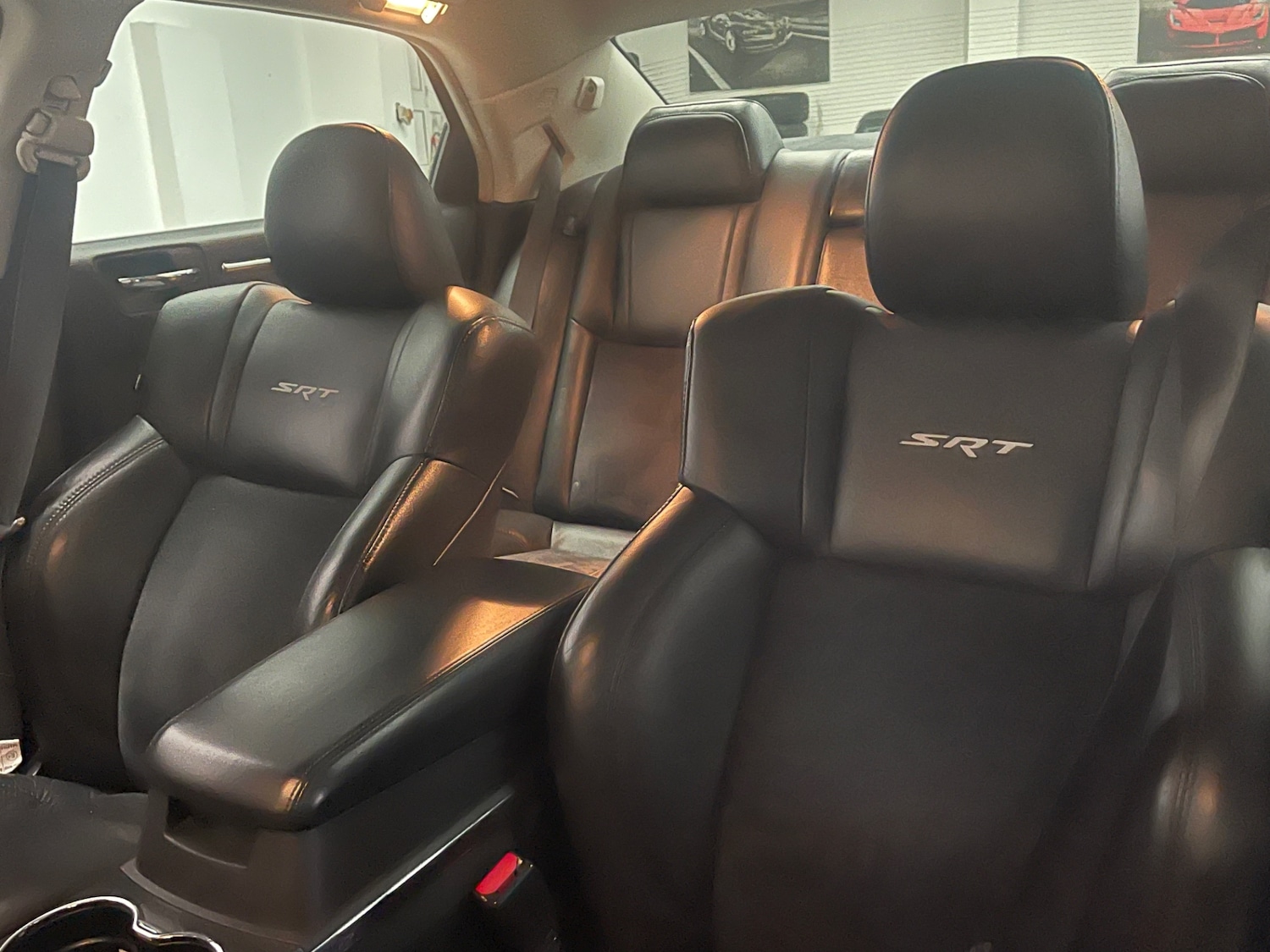 Used Chrysler 300C 2010 for sale - 77062317: Photo 13