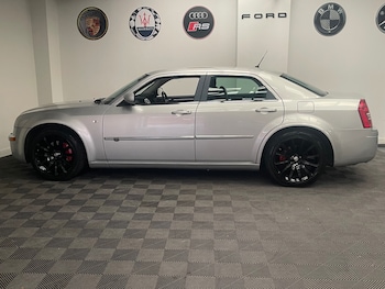 Used Chrysler 300C 2010 for sale - 77062317: Photo