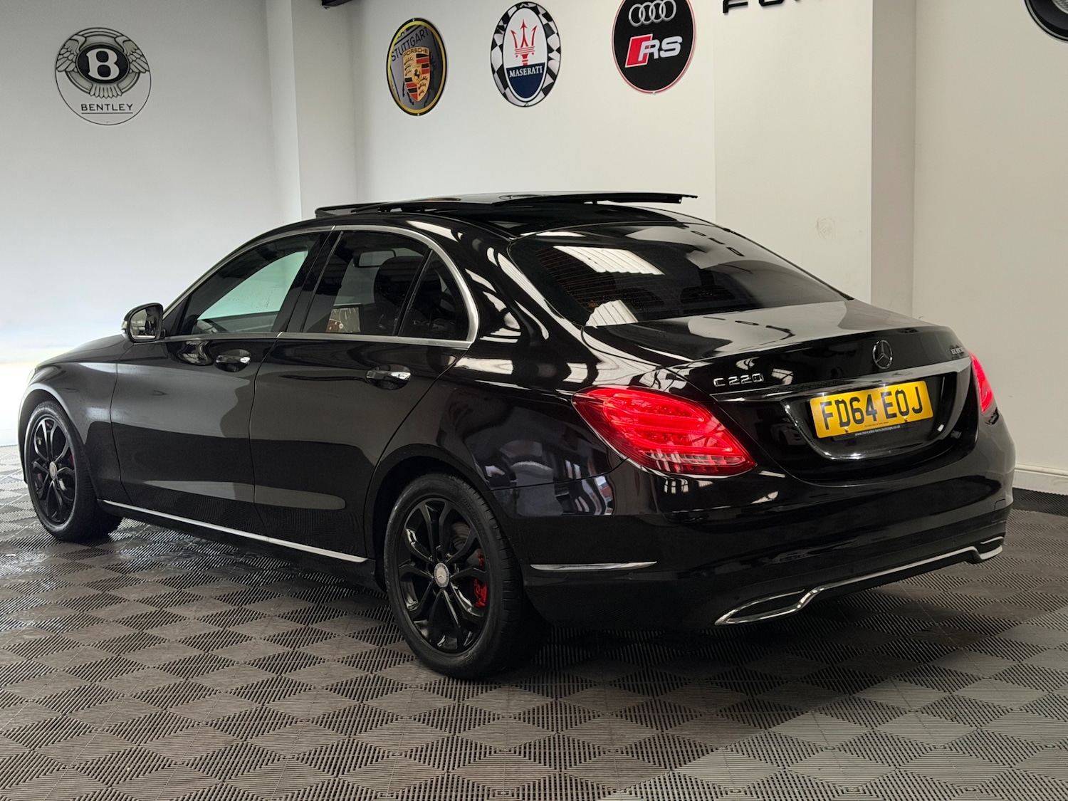 Used Mercedes-Benz C Class 2014 for sale - 77505986: Photo 13