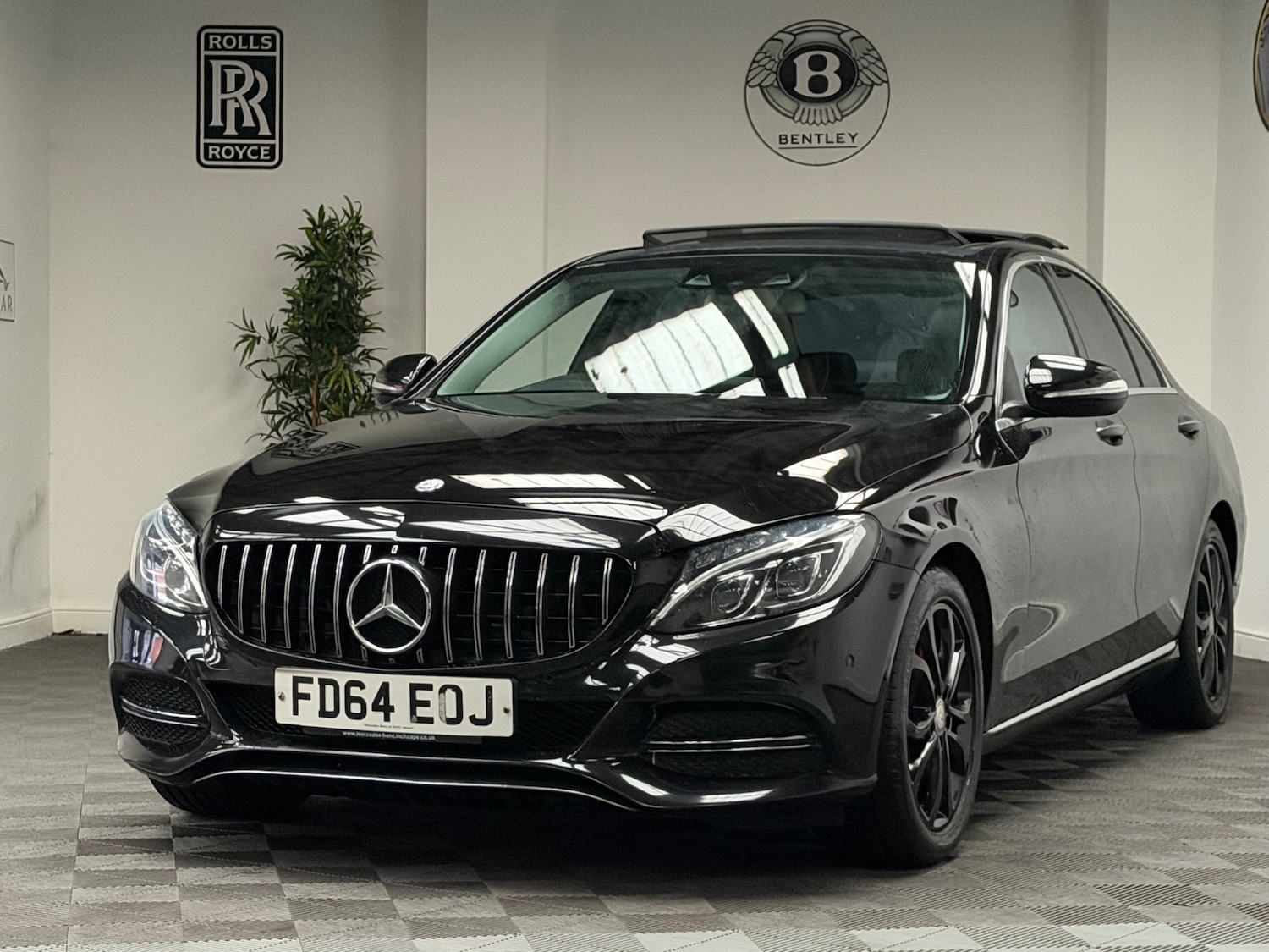 Used Mercedes-Benz C Class 2014 for sale - 77505986: Photo 16